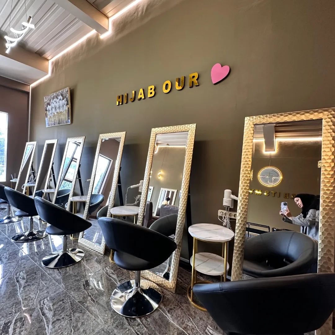 Hijab Room Lounge